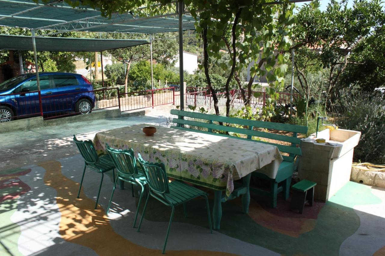 Apartments And Rooms With Parking Space Gradac, Makarska - 6819 Gradac  Exterior foto