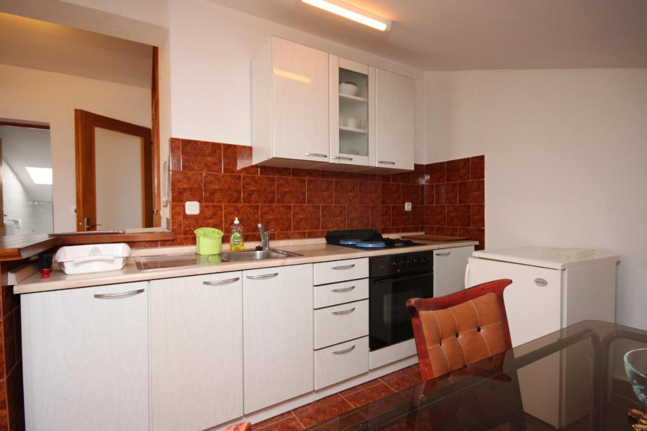 Apartments And Rooms With Parking Space Gradac, Makarska - 6819 Gradac  Exterior foto